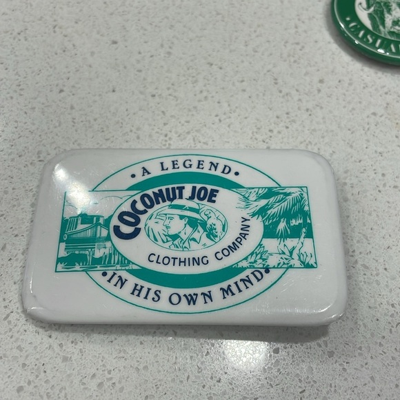 Vintage Clothing Brand Pins - Picture 9 of 12